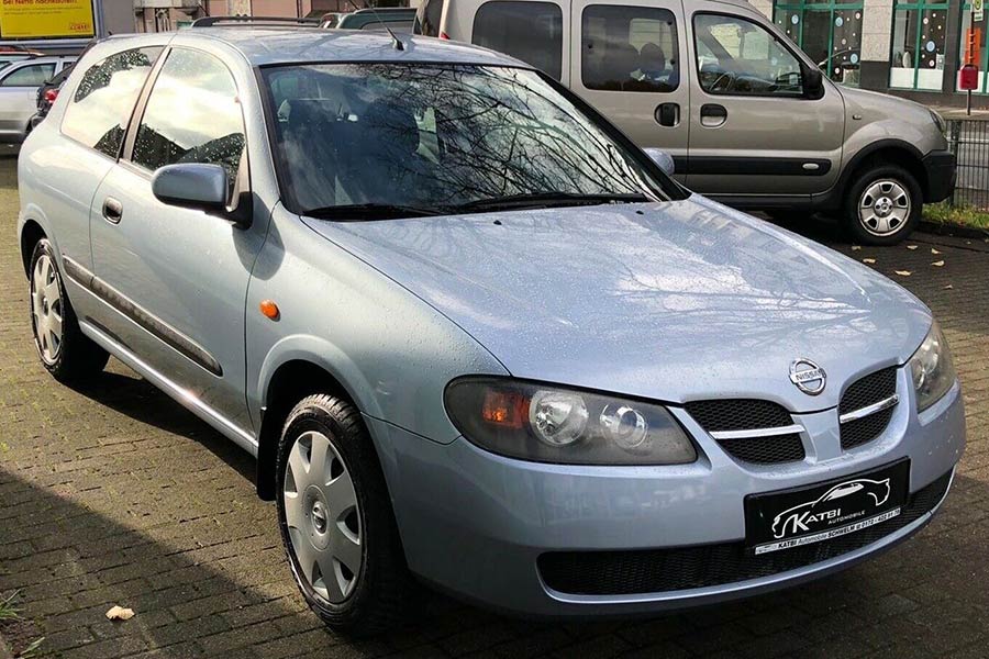 https://autogreeknews.gr/wp-content/uploads/2020/12/Nissan-Almera-2005-6.jpg
