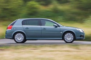 Opel-Signum-2006-(2)