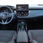 Toyota-Corolla-2.0-Hybrid-(13)