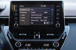 Toyota-Corolla-2.0-Hybrid-(17)