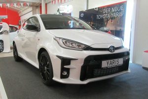 Toyota-GR-Yaris-2020-(1)