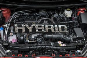 Toyota-Yaris-Hybrid-2020-engine