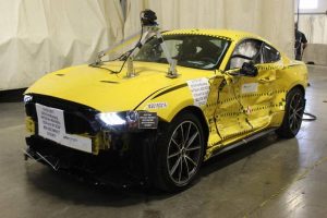 Wrecked-Ford-Mustang-Auction-1