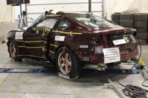 Wrecked-Ford-Mustang-Auction-9