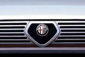 alfa_romeo_33_quadrifoglio_oro_2