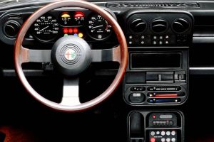 alfa_romeo_33_quadrifoglio_oro_71