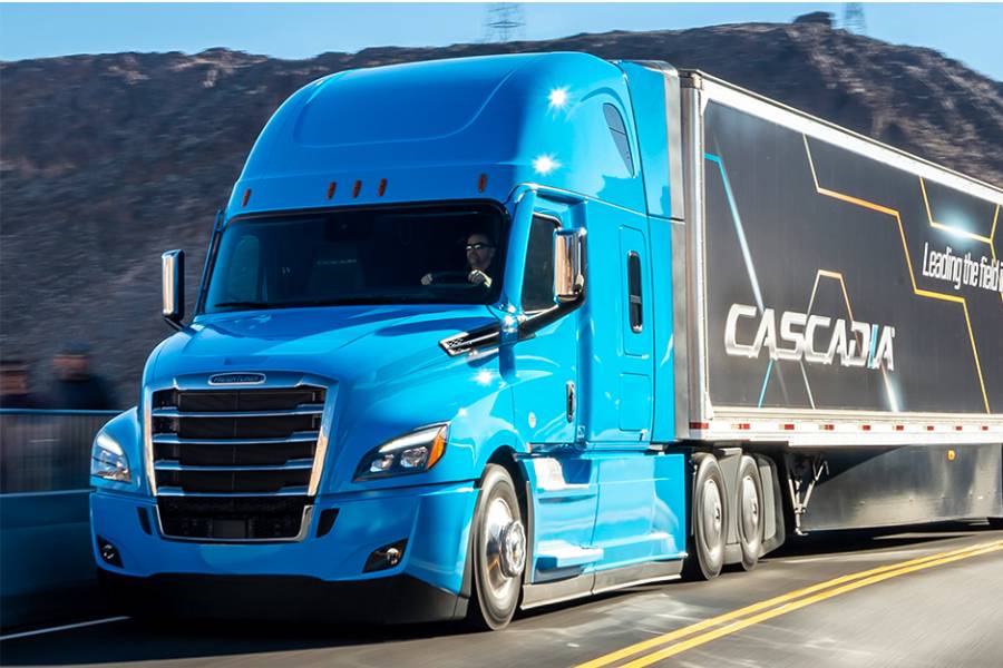 https://autogreeknews.gr/wp-content/uploads/2020/12/freightliner-cascadia-3.jpg