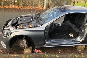 mercedes-c-class-stripped-(1)