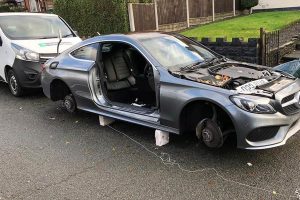 mercedes-c-class-stripped-(2)