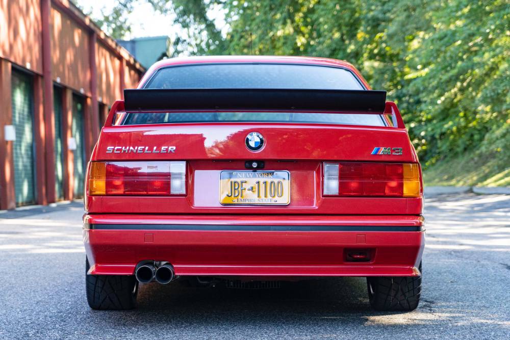 https://autogreeknews.gr/wp-content/uploads/2021/01/1990-BMW-M3-Sport-Evolution-III-3.jpg