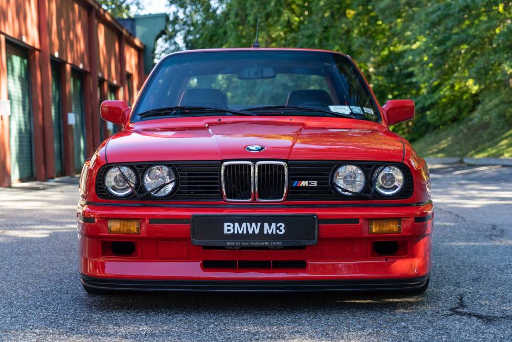 https://autogreeknews.gr/wp-content/uploads/2021/01/1990-BMW-M3-Sport-Evolution-III-4-1.jpg