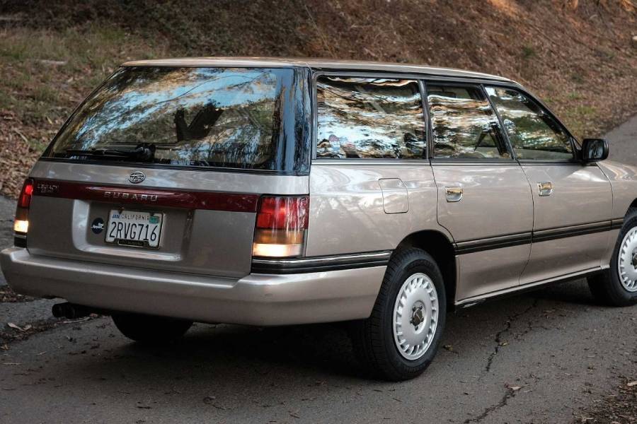 https://autogreeknews.gr/wp-content/uploads/2021/01/1990-legacy-wagon-bought-by-subaru-of-america-4.jpg