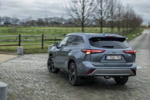 2021-Toyota-Highlander-Europe-14