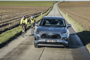 2021-Toyota-Highlander-Europe-24