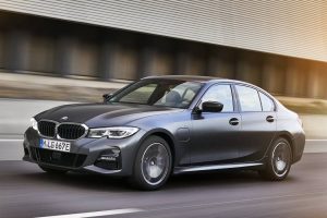2021-bmw-320e-sedan-2