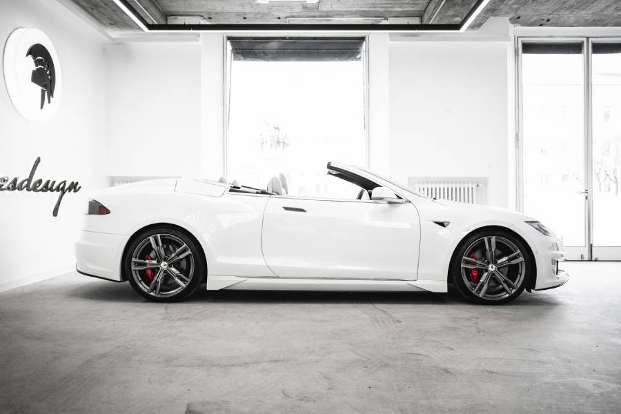 https://autogreeknews.gr/wp-content/uploads/2021/01/ARES_Tesla-Model-S_Cabrio-6_2.jpg