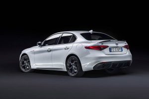 Alfa-Romeo-Giulia-Veloce-Ti-1