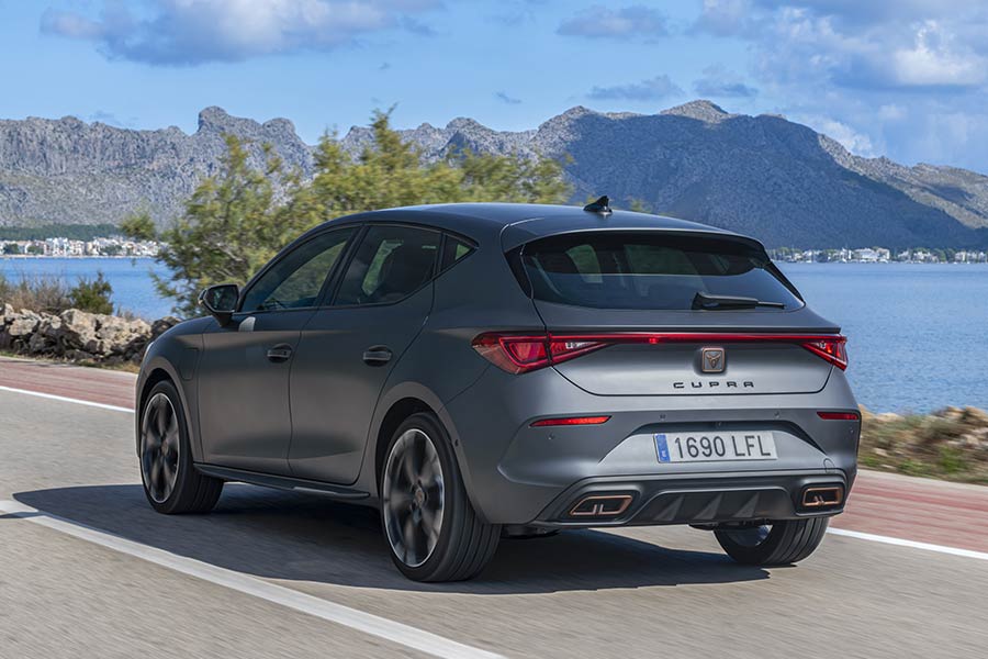 https://autogreeknews.gr/wp-content/uploads/2021/01/CUPRA-Leon_38_HQ.jpg