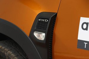 Dacia-Duster-1,5dCi-4×4-logo