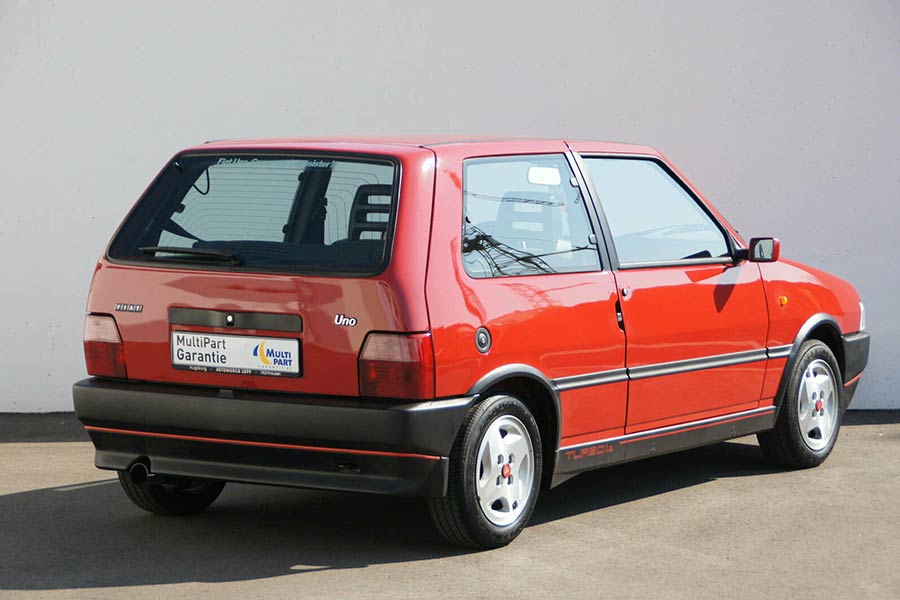https://autogreeknews.gr/wp-content/uploads/2021/01/Fiat-Uno-Turbo-1990-2.jpg