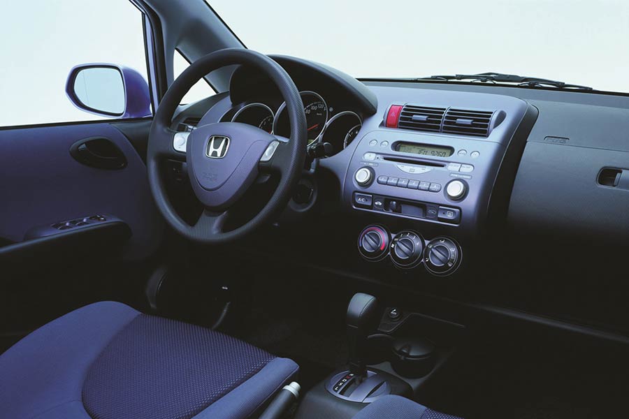 https://autogreeknews.gr/wp-content/uploads/2021/01/Honda-Jazz-2002-9.jpg