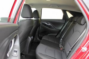 Hyundai-i30-1.0-T-GDi-120-PS-iMT-(24)