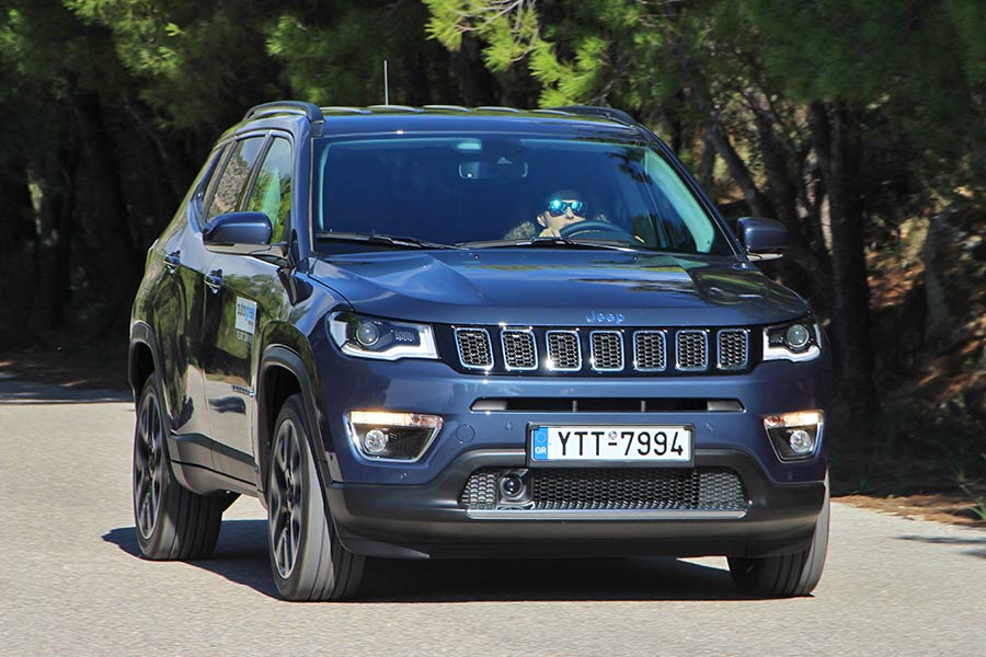 https://autogreeknews.gr/wp-content/uploads/2021/01/Jeep-Compass-4xe-4.jpg