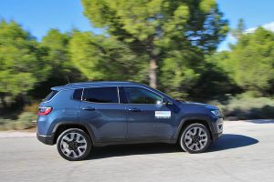 Jeep Compass 4xe (40)