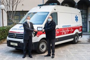 KOSMOCAR_ΑΣΘΕΝΟΦΟΡΟ_VOLKSWAGEN_CRAFTER_EKAB_Α.ΜΑΥΡΙΔΟΓΛΟΥ_Ν.ΠΑΠΑΕΥΣΤΑΘΙΟΥ_(Α-Δ)