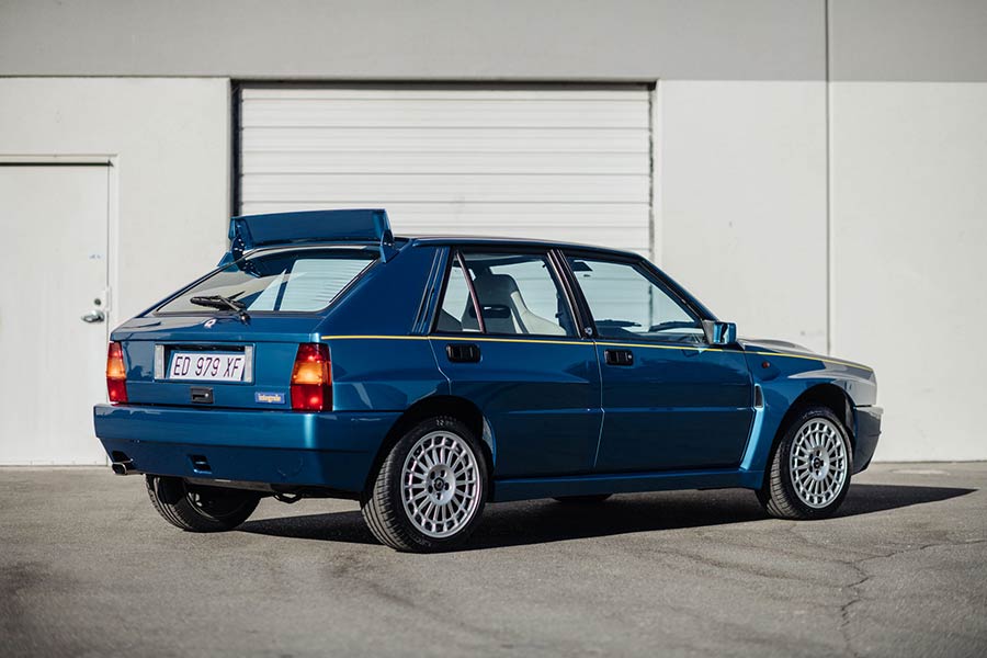 https://autogreeknews.gr/wp-content/uploads/2021/01/Lancia-Delta-HF-Integrale-Evoluzione-II-Blue-Lagos-2.jpg