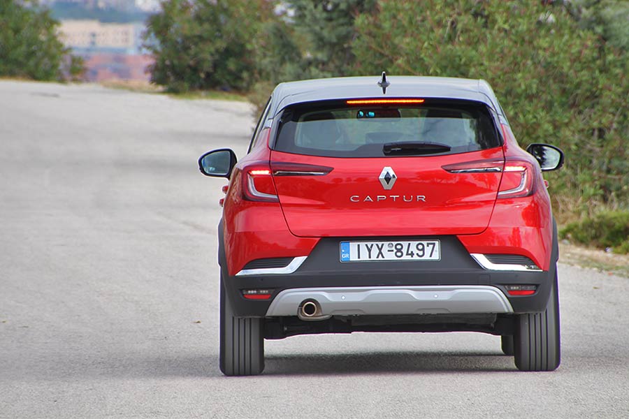 https://autogreeknews.gr/wp-content/uploads/2021/01/Renault-Captur-1.3-TCe-130-42.jpg
