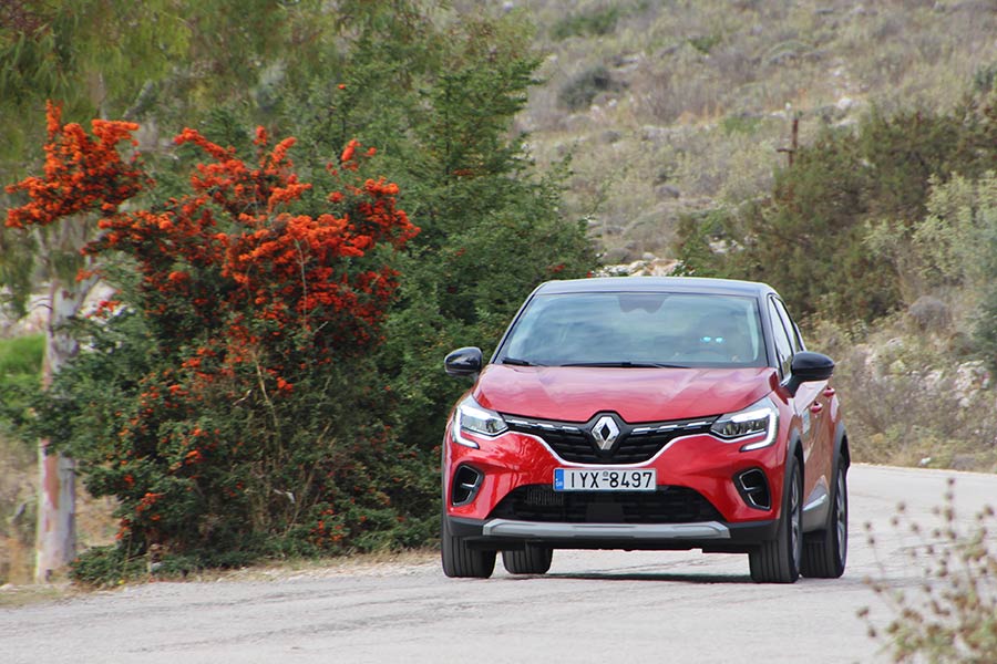 https://autogreeknews.gr/wp-content/uploads/2021/01/Renault-Captur-1.3-TCe-130-46.jpg