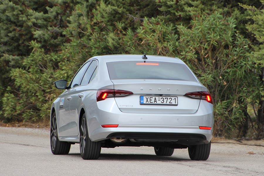 https://autogreeknews.gr/wp-content/uploads/2021/01/Skoda-Octavia-1.5-TSI-38.jpg