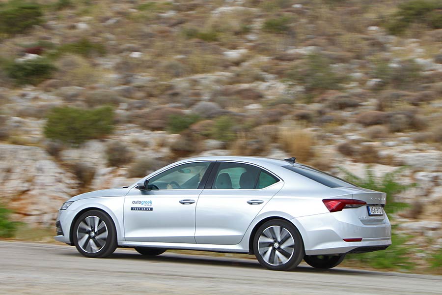 https://autogreeknews.gr/wp-content/uploads/2021/01/Skoda-Octavia-1.5-TSI-7.jpg