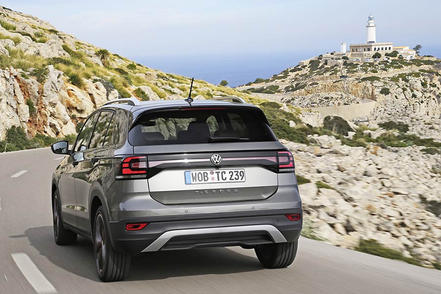 https://autogreeknews.gr/wp-content/uploads/2021/01/VW-T-Cross-3.jpg