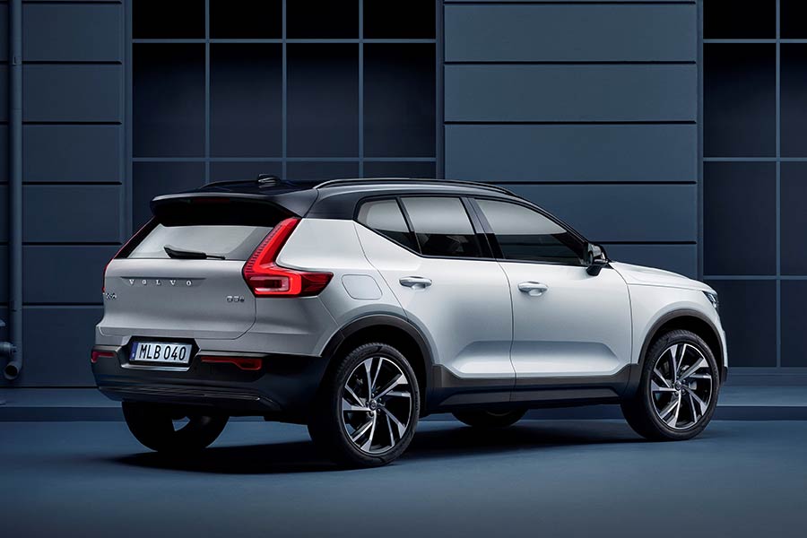 https://autogreeknews.gr/wp-content/uploads/2021/01/Volvo-XC40-5.jpg