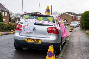 abandoned-vw-golf-gets-1-year-anniversary-party-as 3
