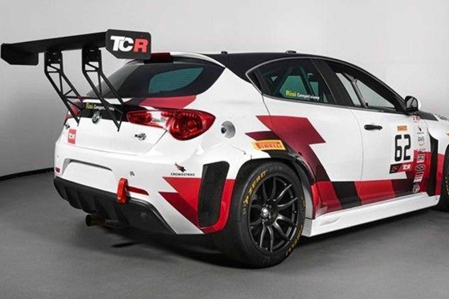 https://autogreeknews.gr/wp-content/uploads/2021/01/alfa-romeo-giulietta-tcr-3.jpg