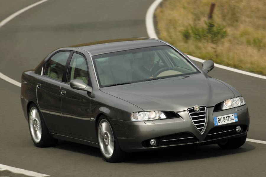 https://autogreeknews.gr/wp-content/uploads/2021/01/alfa_romeo_166_93.jpg