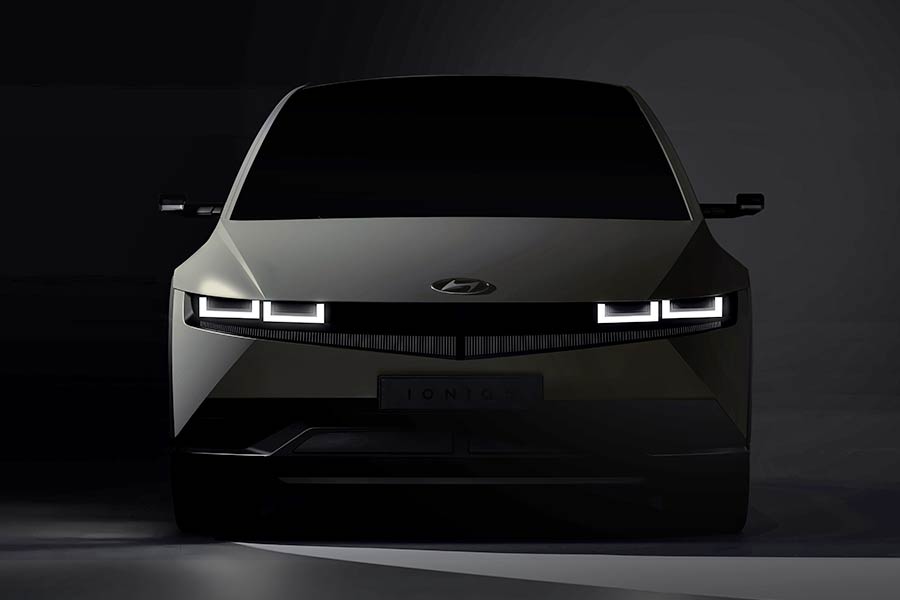 https://autogreeknews.gr/wp-content/uploads/2021/01/hyundai-ioniq-5-teaser-front.jpg
