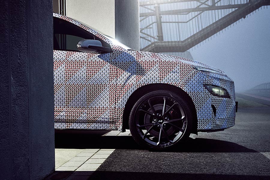 https://autogreeknews.gr/wp-content/uploads/2021/01/hyundai-kona-n-prototype-teaser-07.jpg
