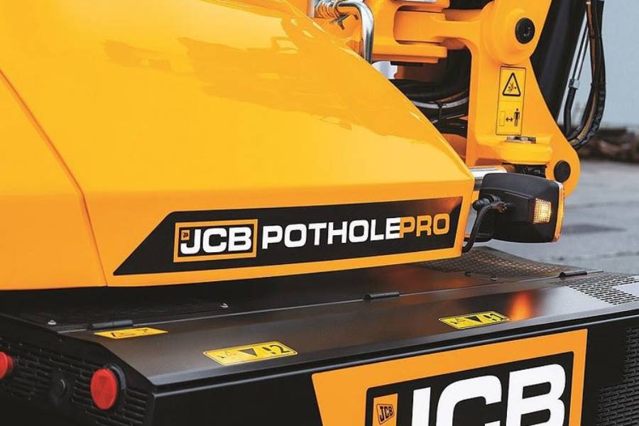 https://autogreeknews.gr/wp-content/uploads/2021/01/jcb-pothole-pro-5.jpg