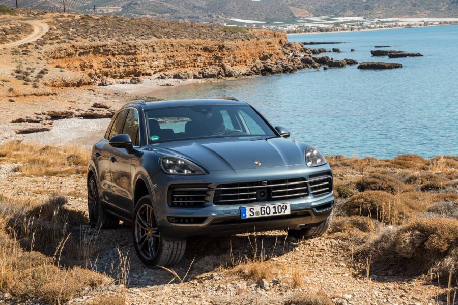 https://autogreeknews.gr/wp-content/uploads/2021/01/porsche_cayenne-ellada.jpg
