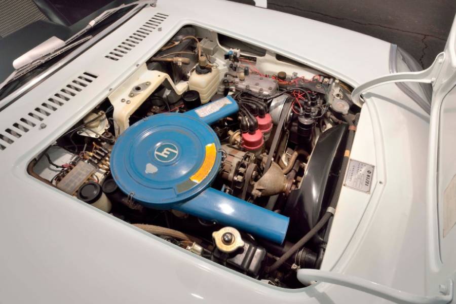 https://autogreeknews.gr/wp-content/uploads/2021/02/1970-Mazda-Cosmo-7.jpg