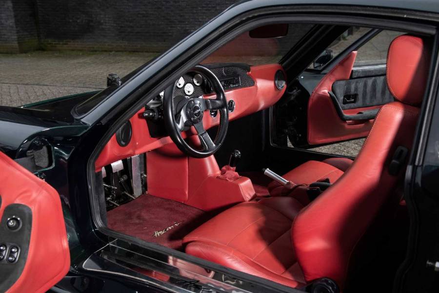 https://autogreeknews.gr/wp-content/uploads/2021/02/1997-ascari-ecosse-for-sale-interior-2.jpg