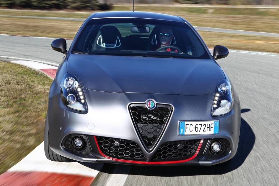 https://autogreeknews.gr/wp-content/uploads/2021/02/2021-alfa-romeo-giulietta-110-edizione-3.jpg