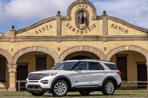 2021-ford-explorer-king-ranch 4