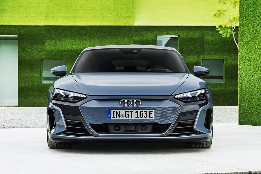 https://autogreeknews.gr/wp-content/uploads/2021/02/Audi-e-tron-GT-20.jpg
