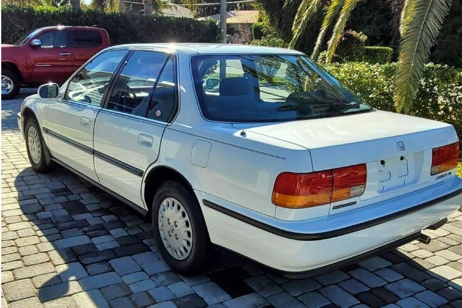 Honda Accord θείας πήγαινε μόνο εκκλησία