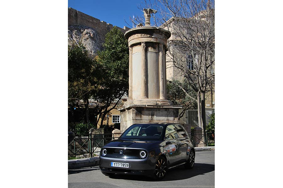 https://autogreeknews.gr/wp-content/uploads/2021/02/Honda-e-2.jpg